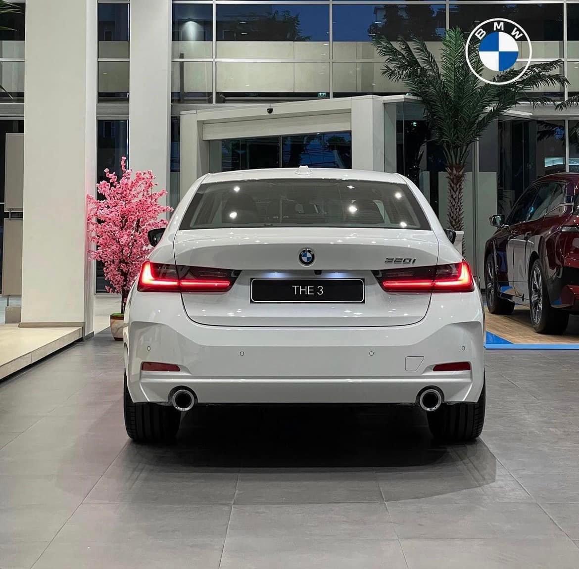 320i 2026